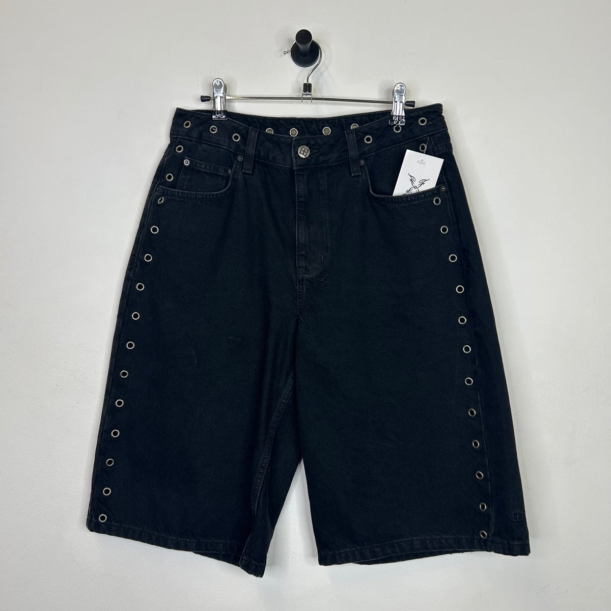 KSUBI LOW RIDER BLACK SHORTS