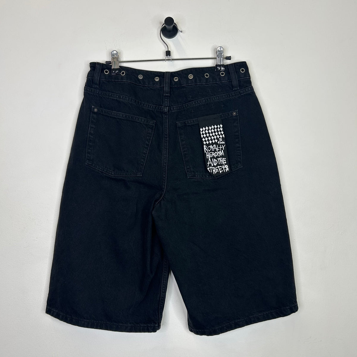 KSUBI LOW RIDER BLACK SHORTS