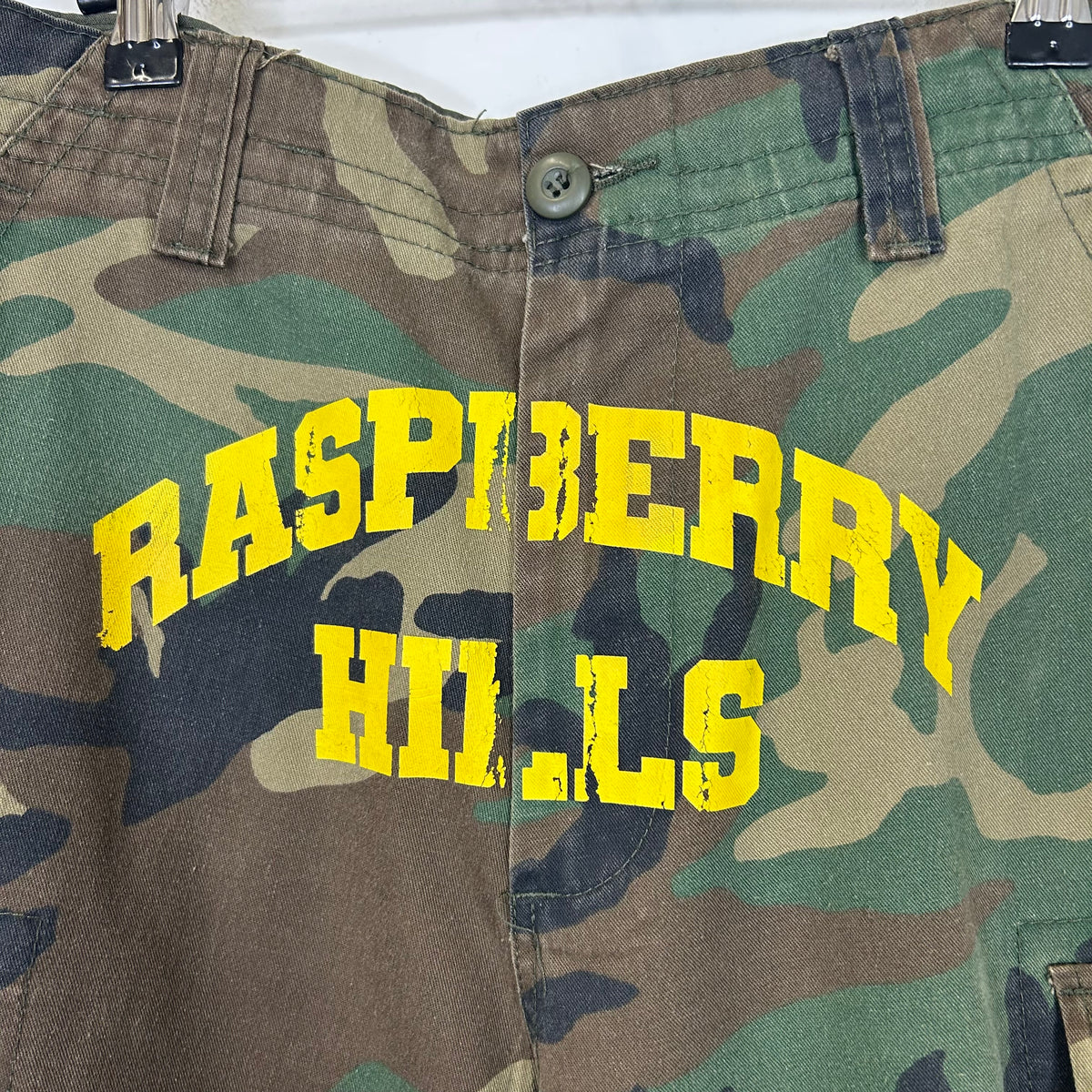 GV GALLERY RASPBERRY HILLS CAMO SHORTS