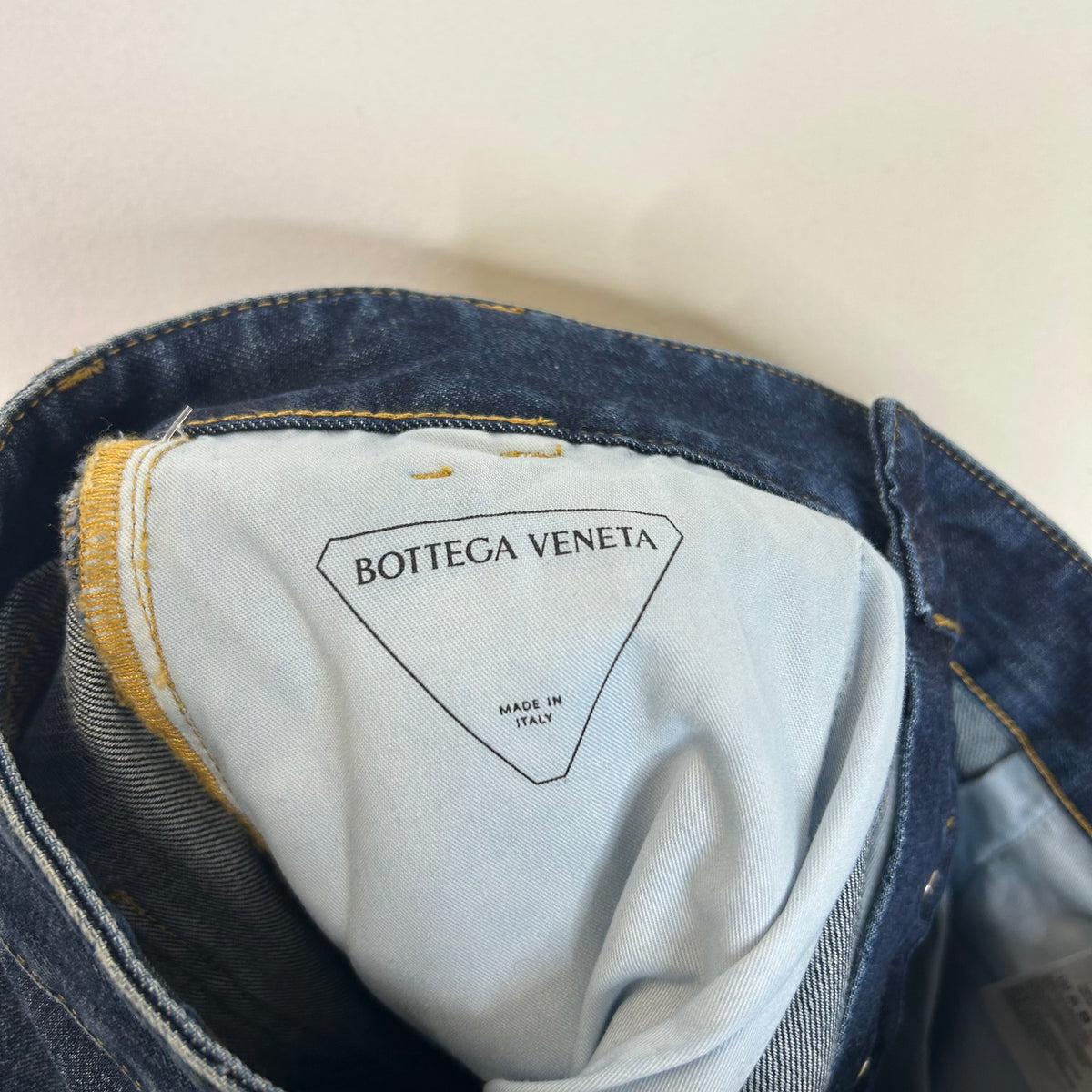 BOTTEGA VENETA BELYED DENIM SHORTS