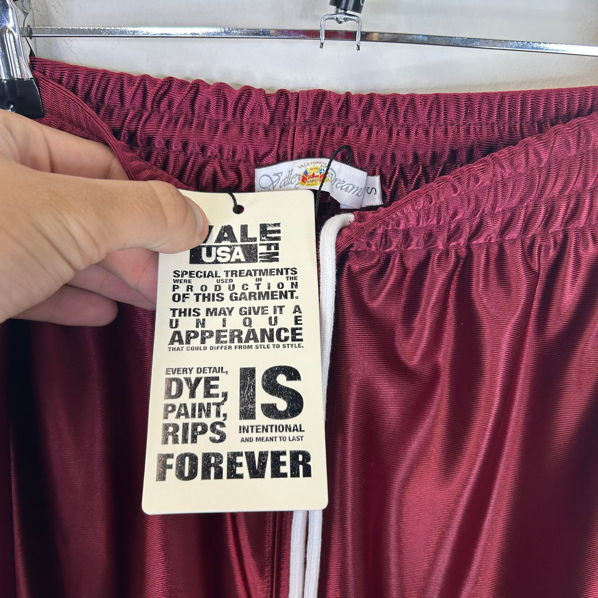 VALE FOREVER LOVERBOY SWISH PANTS RED