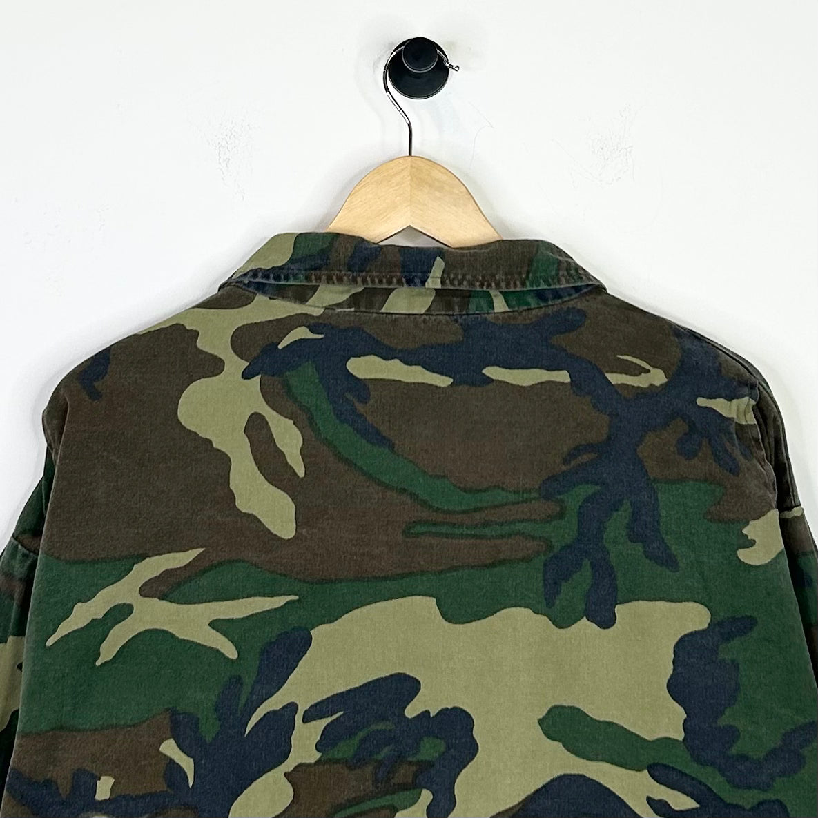 RED HEAD BOXY FIT CAMO BUTTON UP