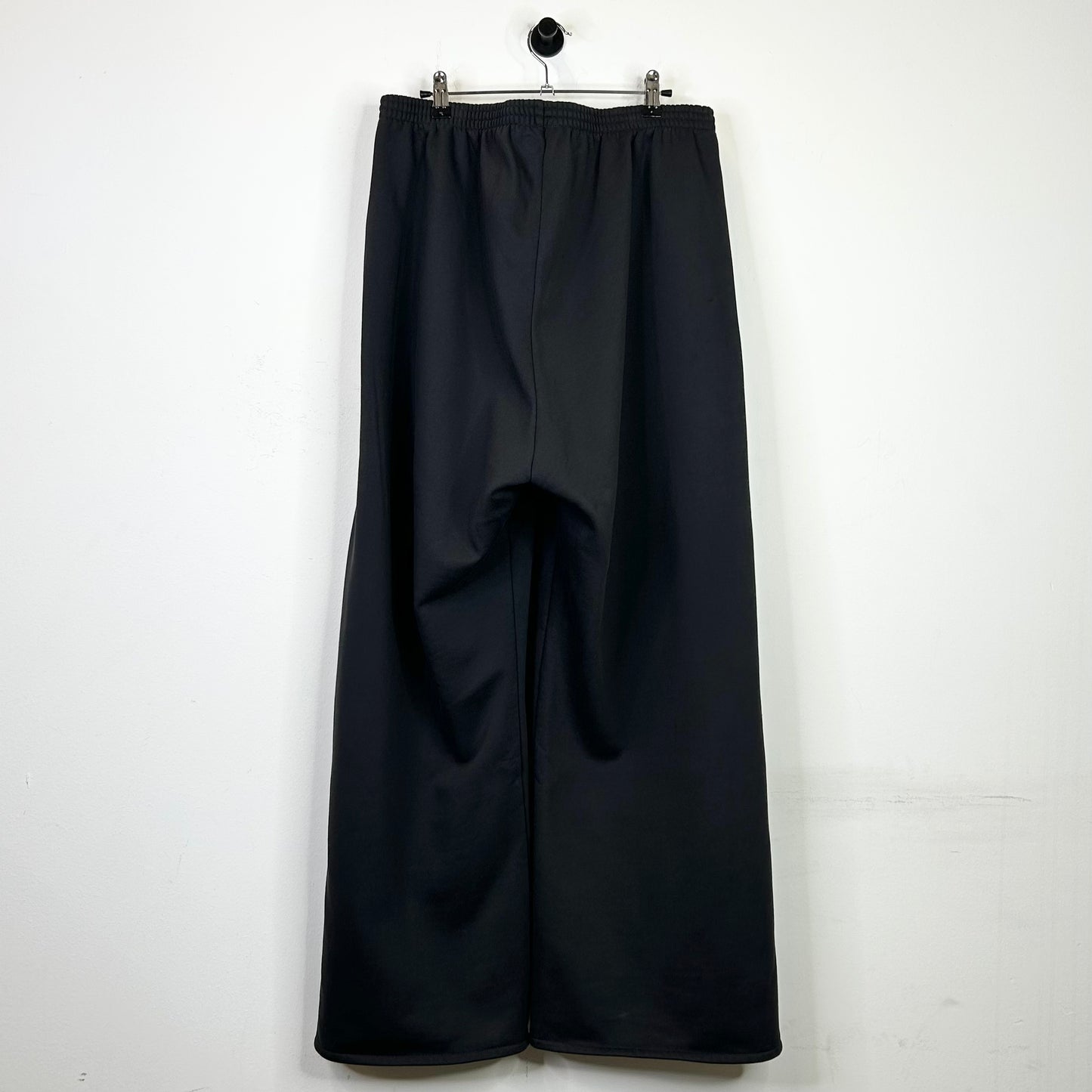 YEEZY GAP BLACK BAGGY SWEATPANTS