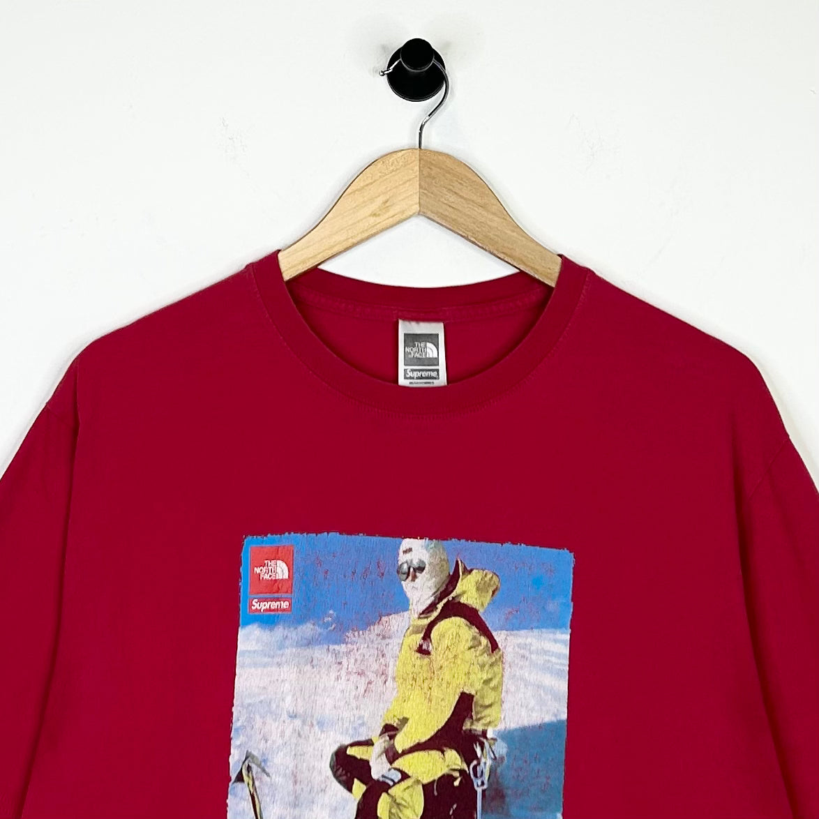SUPREME NORTH FACE MOUNTAINEER RED TEE