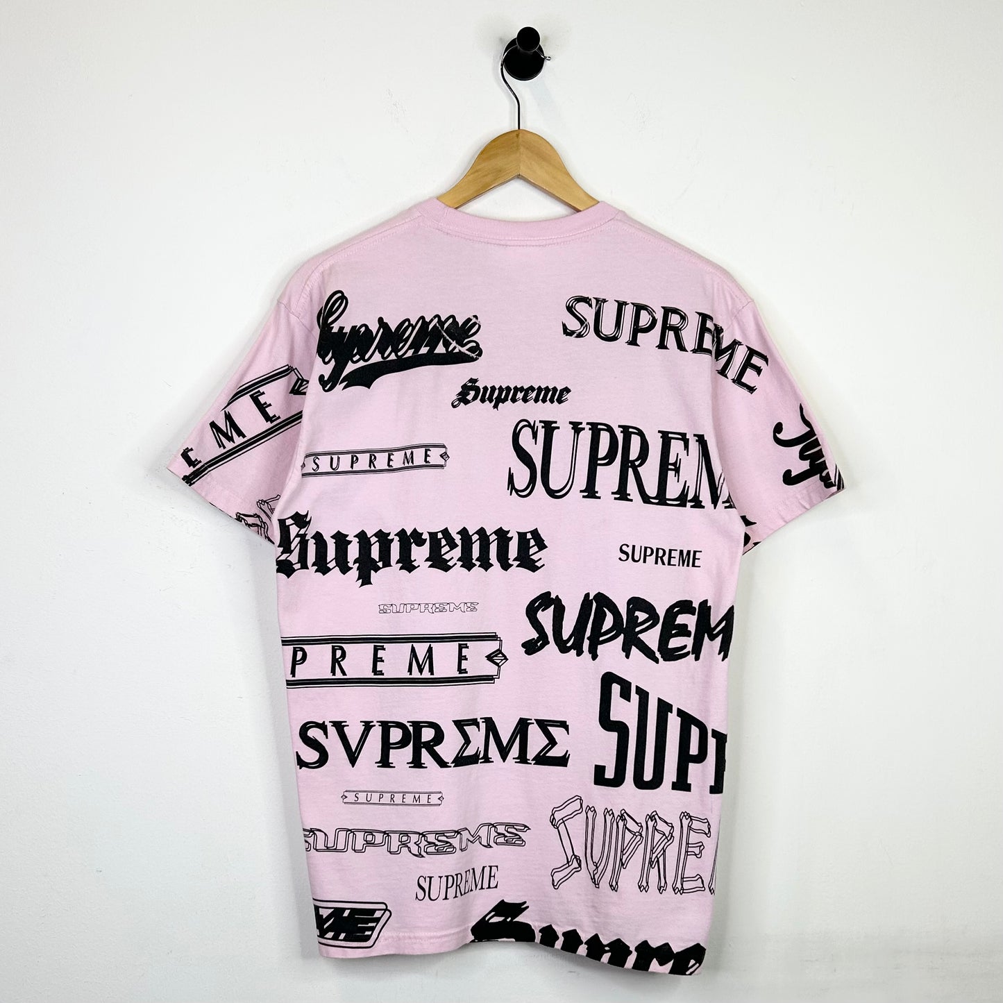 SUPREME PINK ALL OVER LOGO TEE