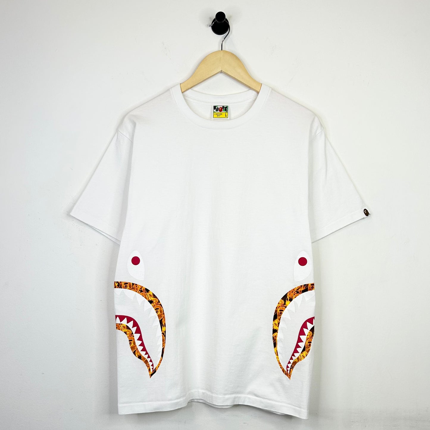BAPE FLAMING SIDE SHARK WHITE TEE