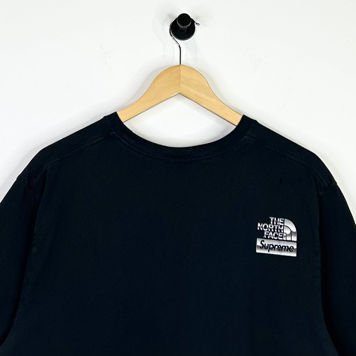 SUPREME THE NORTH FACE CHROME TEE