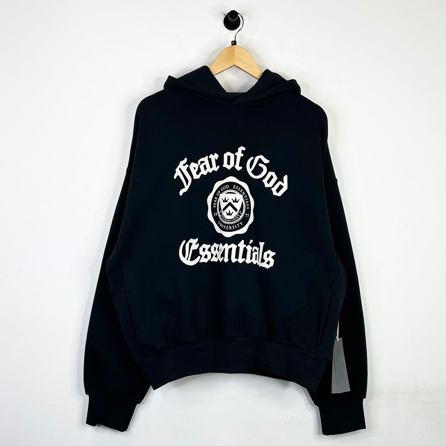 FEAR OF GOD ESSENTIALS UNIVERSITY LOGO HOODIE