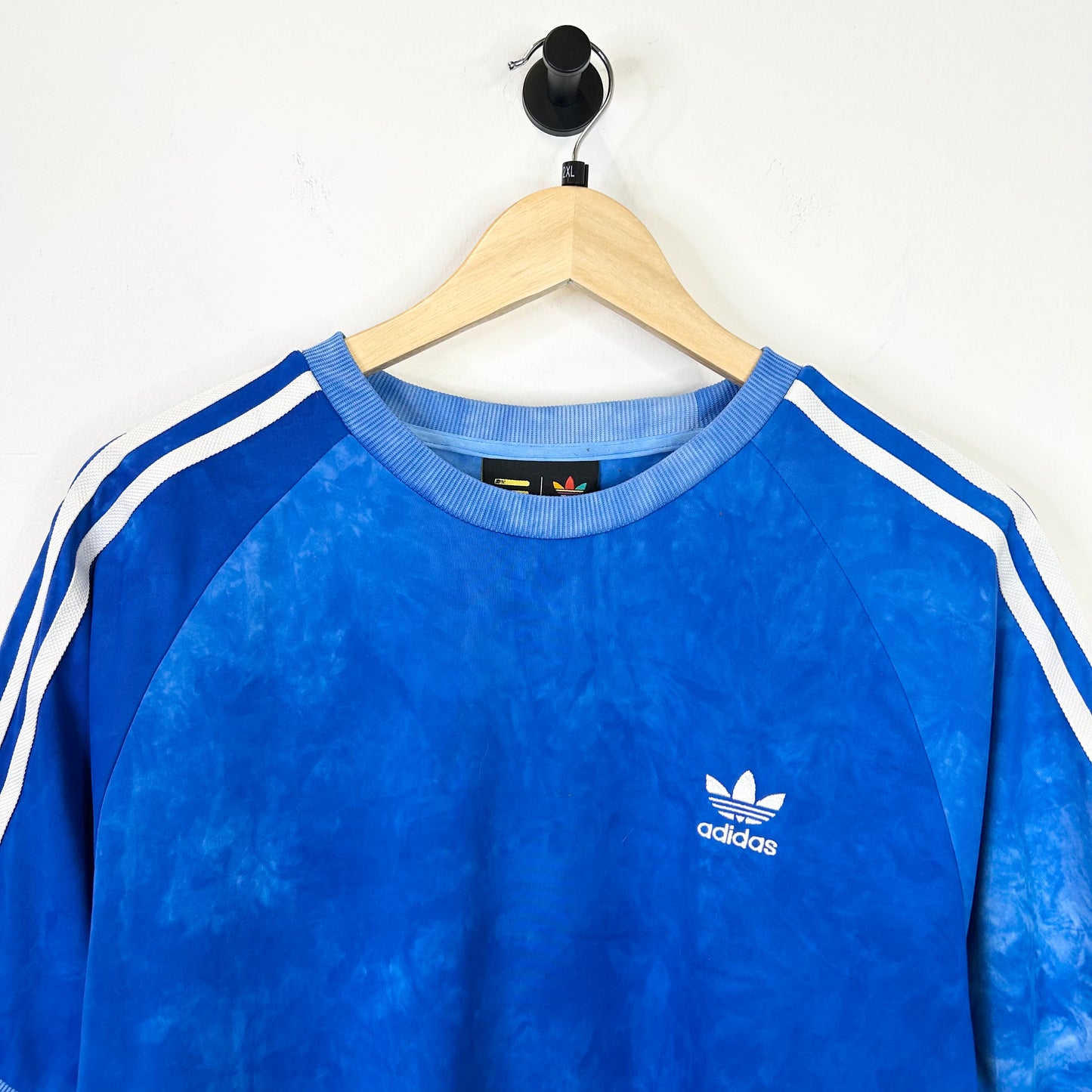 ADIDAS ORIGINALS x PHARRELL WILLIAMS HU HOLI BLUE TEE