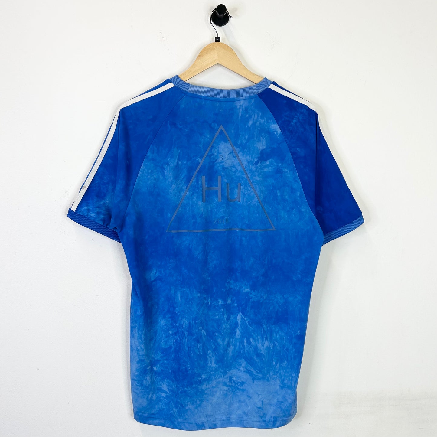 ADIDAS ORIGINALS x PHARRELL WILLIAMS HU HOLI BLUE TEE