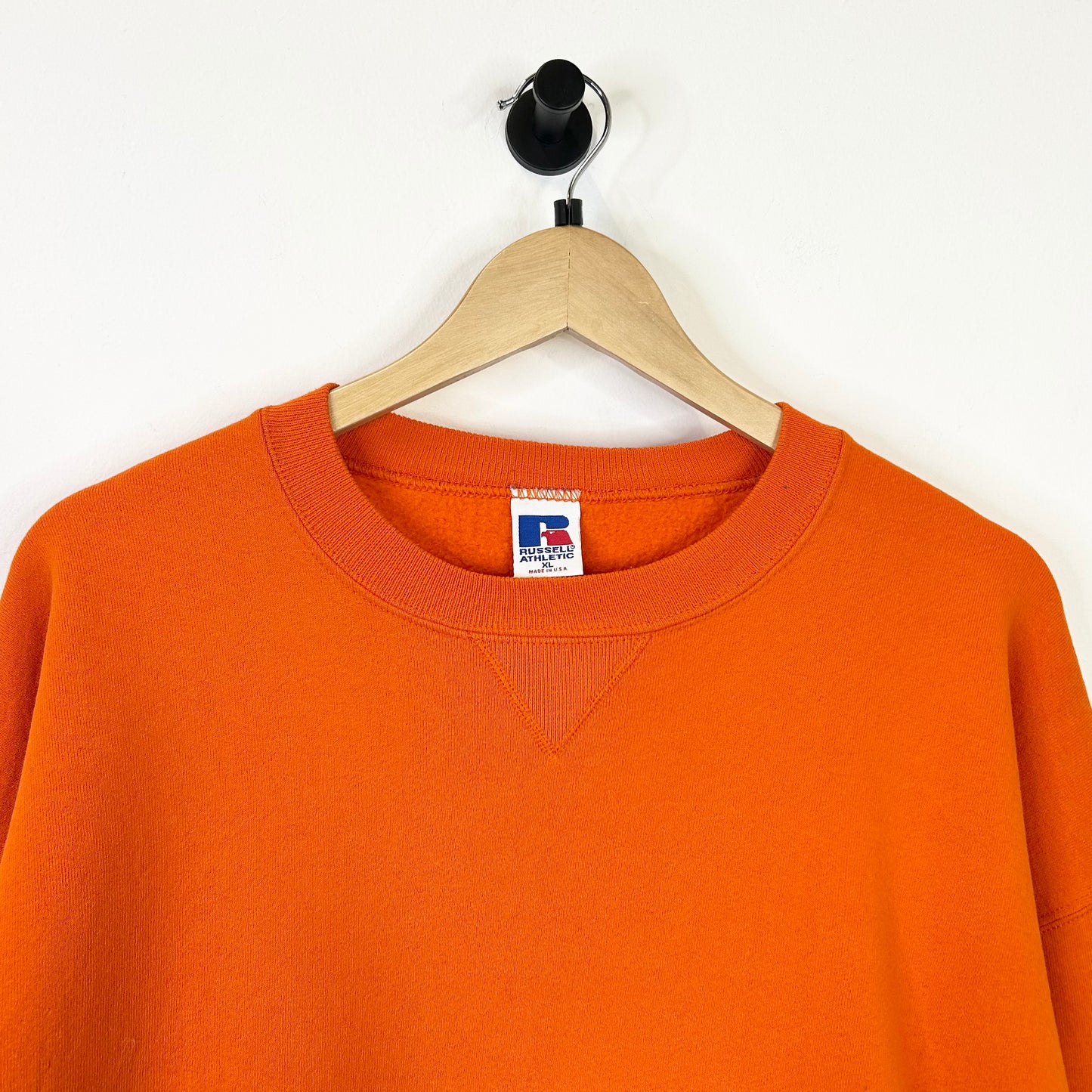 ORANGE RUSSELL ATHLETIC CREWNECK