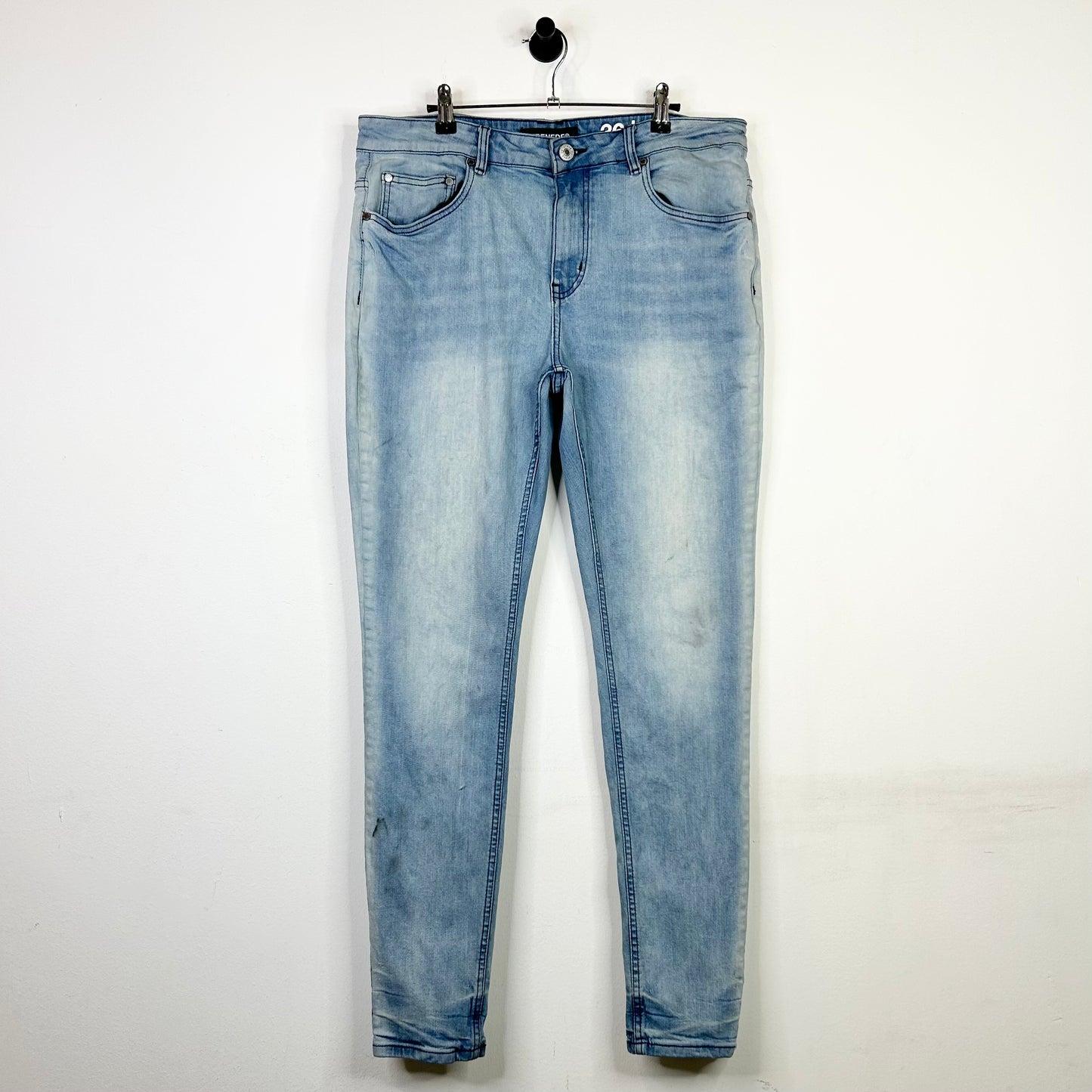 SERENEDE LIGHT WASH EMBROIDERED LOGO JEANS