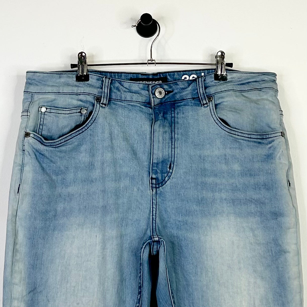 SERENEDE LIGHT WASH EMBROIDERED LOGO JEANS