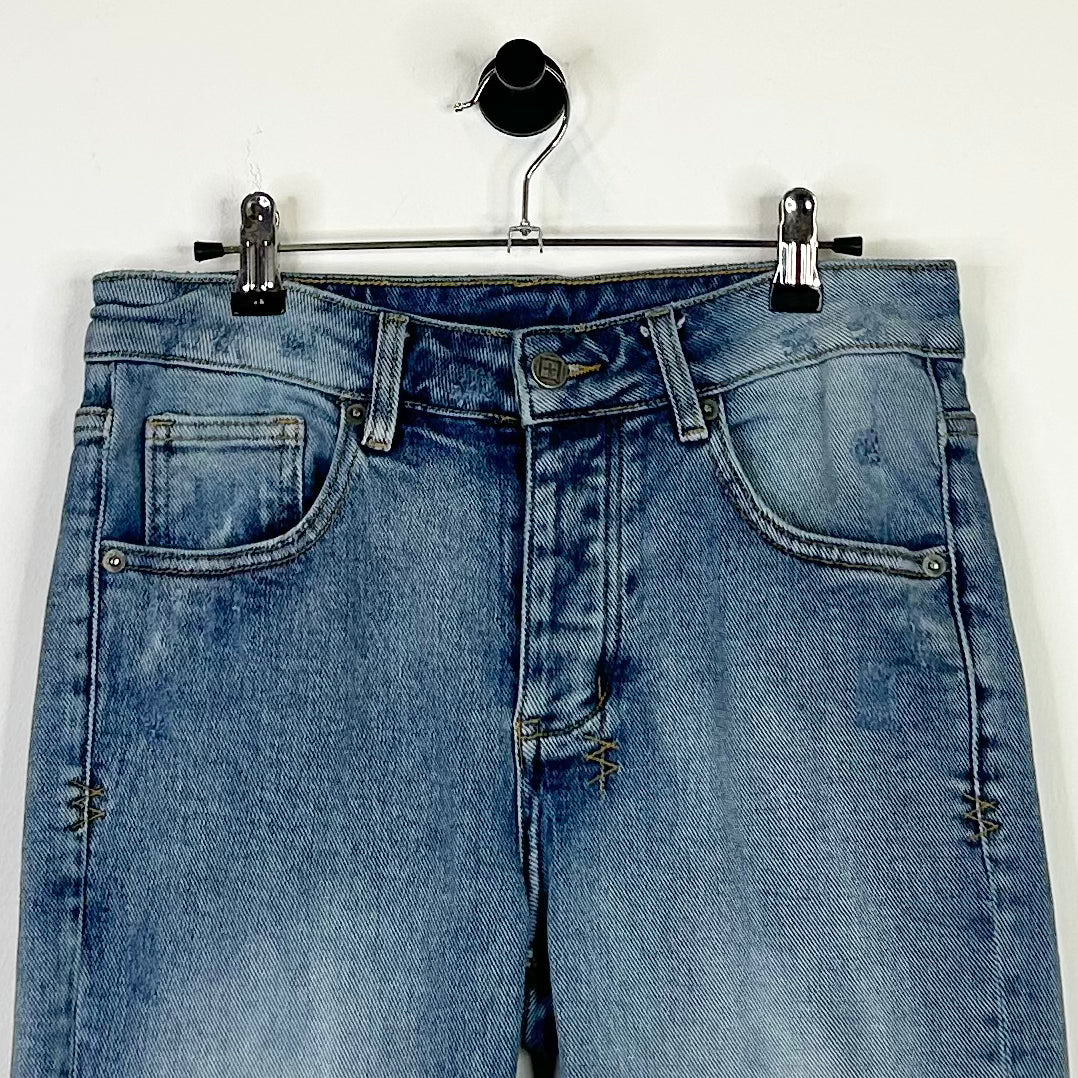 KSUBI BASIC LIGHT WASH JEANS