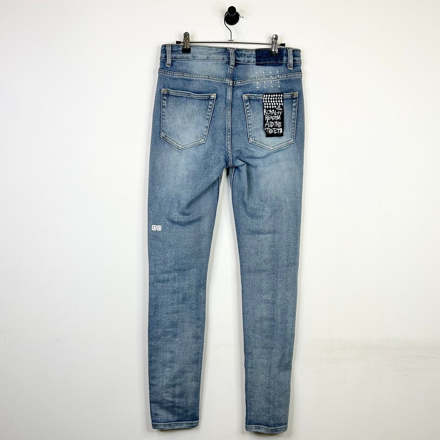 KSUBI BASIC LIGHT WASH JEANS