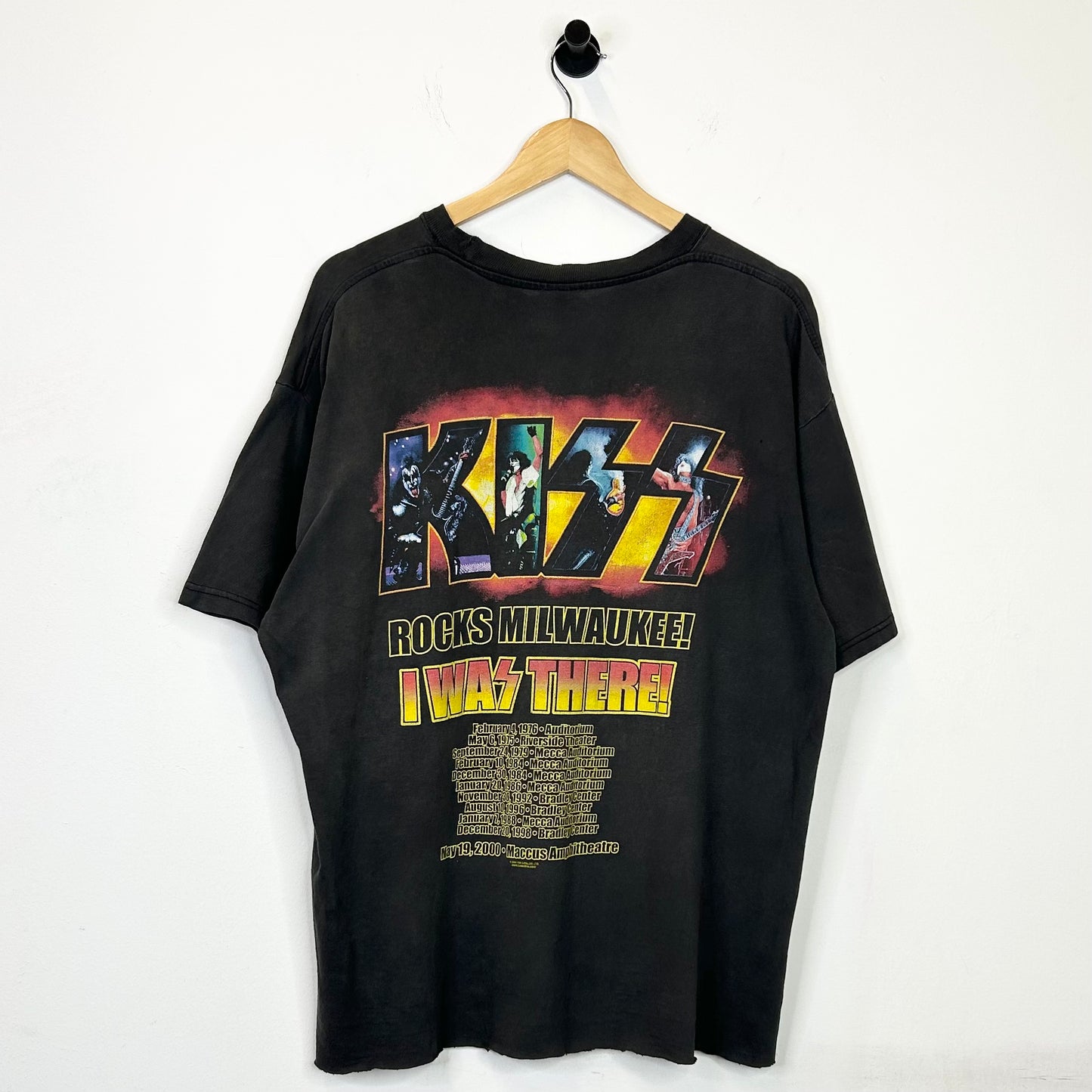 KISS ROCKS MILWAUKEE TOUR TEE